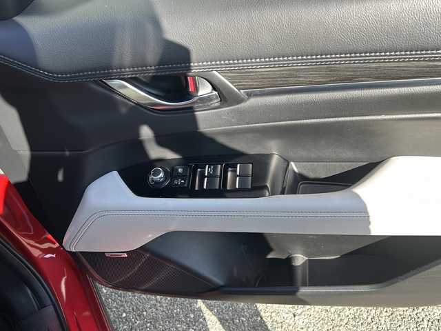 マツダ ＣＸ－５ XD Lパッケージ 愛知県 2017(平29)年 8.8万km ソウルレッドクリスタルM 登録時走行距離８７６２０km/純正8.8インチMAZDAコネクトHDDナビ/（Bluetooth/フルセグTV/DVD/USB)/バックカメラ/サイドビューモニター/パーキングセンサー/BOSEスピーカー/I-ACTIVSENSE/プリクラッシュセーフティー/レーンキープアシスト/ブラインドスポットモニター/リヤクロストラフィックアラート/レーダークルーズコントロール/誤発進抑制機能（前後）/ドライバーアテンションアラート/アダブティブヘッドライト/標識認識機能/サンルーフ/前後シートヒーター/ステアリングヒーター/前席パワーシート/パワーリアゲート/電子パーキング/オートホールド/純正ETC/白革シート/革巻きステアリング/マルチインフォメーションディスプレイ/スマートキー/（スペアキー×１）/取説