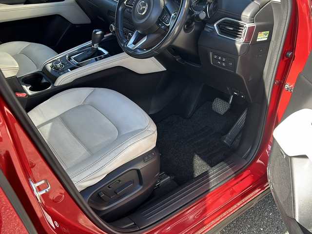 マツダ ＣＸ－５ XD Lパッケージ 愛知県 2017(平29)年 8.8万km ソウルレッドクリスタルM 登録時走行距離８７６２０km/純正8.8インチMAZDAコネクトHDDナビ/（Bluetooth/フルセグTV/DVD/USB)/バックカメラ/サイドビューモニター/パーキングセンサー/BOSEスピーカー/I-ACTIVSENSE/プリクラッシュセーフティー/レーンキープアシスト/ブラインドスポットモニター/リヤクロストラフィックアラート/レーダークルーズコントロール/誤発進抑制機能（前後）/ドライバーアテンションアラート/アダブティブヘッドライト/標識認識機能/サンルーフ/前後シートヒーター/ステアリングヒーター/前席パワーシート/パワーリアゲート/電子パーキング/オートホールド/純正ETC/白革シート/革巻きステアリング/マルチインフォメーションディスプレイ/スマートキー/（スペアキー×１）/取説