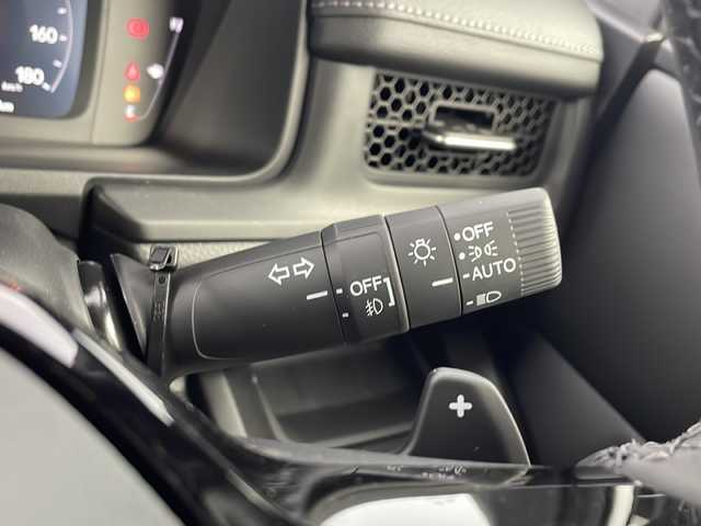 ホンダ ステップワゴン スパーダ eHEV 愛知県 2025(令7)年 0.1千km プラチナホワイトパール ・登録済未使用車/・純正11.4インチナビ/・Bluetooth/フルセグTV/CD/DVD/AppleCarPlay/・ハーフレザーシート/・D/Nシートヒーター/・パワーバックドア/・両側パワースライドドア/・2列目オットマン/・パドルシフト/・オートブレーキホールド/・オートLEDヘッドライト/・フォグライト/・スマートキー×２/・純正16インチアルミホイール/・サイド/カーテンエアバッグ/【ホンダセンシング】/・衝突軽減ブレーキ/・オートハイビーム/・誤発進抑制機能/・後方誤発進抑制機能/・路外逸脱警報機能/・アダプティブクルーズコントロール/・車線維持支援システム/・歩行者事故低減ステアリング^/・先行車発進お知らせ機能/・標識認識機能