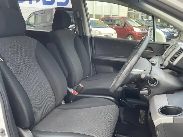 ホンダ フリード ハイブリット ジャストセレクション 東京都 2013(平25)年 6.5万km ホワイトオーキッドパール (株)IDOMが運営する【じしゃロン昭島店】の自社ローン専用車両になります。こちらは現金またはオートローンご利用時の価格です。自社ローンご希望の方は別途その旨お申付け下さい/インター純正ナビ/BT/DVD/CD/ワンセグTV/バックカメラ/フリップダウンモニター/電動格納ミラー/ドアバイザー/ビルトインETC/両側パワースライドドア/MUGENフロアマット