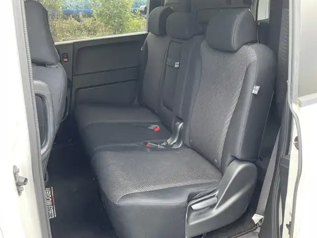 ホンダ フリード ハイブリット ジャストセレクション 東京都 2013(平25)年 6.5万km ホワイトオーキッドパール (株)IDOMが運営する【じしゃロン昭島店】の自社ローン専用車両になります。こちらは現金またはオートローンご利用時の価格です。自社ローンご希望の方は別途その旨お申付け下さい/インター純正ナビ/BT/DVD/CD/ワンセグTV/バックカメラ/フリップダウンモニター/電動格納ミラー/ドアバイザー/ビルトインETC/両側パワースライドドア/MUGENフロアマット