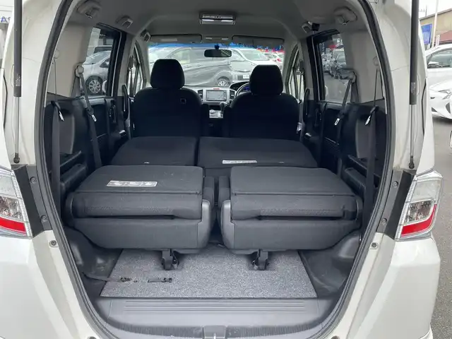 ホンダ フリード ハイブリット ジャストセレクション 東京都 2013(平25)年 6.5万km ホワイトオーキッドパール (株)IDOMが運営する【じしゃロン昭島店】の自社ローン専用車両になります。こちらは現金またはオートローンご利用時の価格です。自社ローンご希望の方は別途その旨お申付け下さい/インター純正ナビ/BT/DVD/CD/ワンセグTV/バックカメラ/フリップダウンモニター/電動格納ミラー/ドアバイザー/ビルトインETC/両側パワースライドドア/MUGENフロアマット