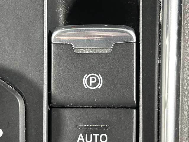 マツダ ＣＸ－５ XD エクスクルーシブモード 神奈川県 2019(令1)年 5.2万km マシーングレープレミアムM マツダコネクトナビゲーション/BOSEプレミアムサウンドシステム/ヘッドアップディスプレイ/パワーバックドア/フルセグ　CD DVD/Bluetooth　USB　AUX　/360度ビューカメラ/i-ACTIVSENSE/アドバンストスマートブレーキサポート/スマートブレーキサポート/AT誤発進抑制制御/マツダレーダークルーズコントロール/レーンキープアシストシステム/ブラインドスポットモニタリング/リアクロストラフィックアラート/アダブティブLEDヘッドランプ/交通標識認識システム/アイドリングストップ/革シート/前席パワーシート/運転席ポジションメモリー/前席/後席左右シートヒーター/革巻きステアリング/ステアリングヒーター/自動防眩ルームミラー/社外ETC/社外前方ドライブレコーダー/電動パーキングブレーキ/オートブレーキホールド/プッシュスタート/スマートキー/純正19インチアルミホイール/純正リアスポイラー