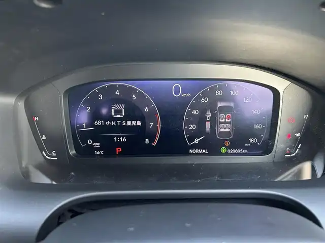 ホンダ ＺＲ－Ｖ Z 鹿児島県 2024(令6)年 2.1万km プラチナホワイトパール 禁煙車/純正9インチナビ(フルセグTV/Bluetooth)/全方位カメラ/ホンダセンシング/追従型クルーズコントロール/BOSEプレミアムサウンド/ブラインドスポットインフォメーション/後退出庫サポート/アダプティブドライビングビーム/運転席メモリー機能付きパワーシート/前席シートヒーター/前方ドライブレコーダー/ステアリングヒーター/本革シート/パワーバックドア/ワイヤレス充電/ETC/純正フロアマット/純正アルミホイール/LEDヘッドライト