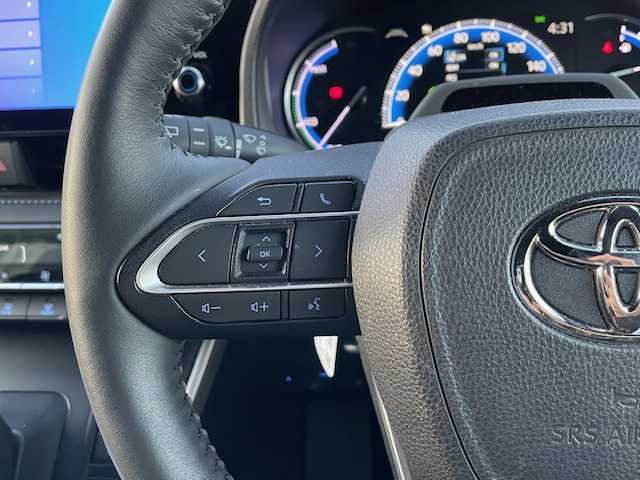 トヨタ ヴォクシー ハイブリッド S－Z 静岡県 2022(令4)年 6.4万km アティチュードブラックマイカ ●10.5インチ純正ディスプレイオーディオ(ナビ付き)/(フルセグ/CD/DVD/Bluetooth//AppleCarPlay/AndroidAuto)/●ハーフレザーシート/●前席シートヒーター/●全方位カメラ/●13.2インチフリップダウンモニター/●レーダークルーズコントロール/●パーキングアシスト/●ブラインドスポットモニター/●プリクラッシュセーフティ/●レーンキープアシスト/●前後クリアランスソナー/●電動パーキングブレーキ/●オートブレーキホールド/●LEDヘッドライト＆フォグランプ/●オートライト/●オートマチックハイビーム/●革巻きステアリング/●ステアリングスイッチ/●ステアリングヒーター/●ETC2.0/●前後ドライブレコーダー/●電動リアゲート/●両側パワースライドドア/●電動格納ウィンカーミラー/●スマートキー/●プッシュスタート/●純正フロアマット/●純正16インチアルミホイール/●ダブル＋サイドSRS＋ABS/●保証書/●取扱説明書