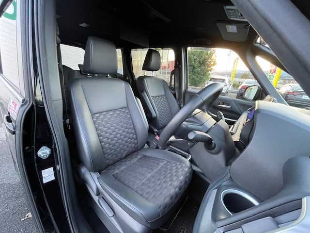 トヨタ ヴォクシー ハイブリッド S－Z 静岡県 2022(令4)年 6.4万km アティチュードブラックマイカ ●10.5インチ純正ディスプレイオーディオ(ナビ付き)/(フルセグ/CD/DVD/Bluetooth//AppleCarPlay/AndroidAuto)/●ハーフレザーシート/●前席シートヒーター/●全方位カメラ/●13.2インチフリップダウンモニター/●レーダークルーズコントロール/●パーキングアシスト/●ブラインドスポットモニター/●プリクラッシュセーフティ/●レーンキープアシスト/●前後クリアランスソナー/●電動パーキングブレーキ/●オートブレーキホールド/●LEDヘッドライト＆フォグランプ/●オートライト/●オートマチックハイビーム/●革巻きステアリング/●ステアリングスイッチ/●ステアリングヒーター/●ETC2.0/●前後ドライブレコーダー/●電動リアゲート/●両側パワースライドドア/●電動格納ウィンカーミラー/●スマートキー/●プッシュスタート/●純正フロアマット/●純正16インチアルミホイール/●ダブル＋サイドSRS＋ABS/●保証書/●取扱説明書