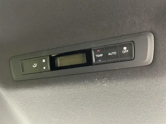 トヨタ ヴォクシー ZS 煌Ⅲ 埼玉県 2021(令3)年 5万km ホワイトパールクリスタルシャイン モデリスタ　純正９型ナビ　両側電動　ＥＴＣ　バックカメラ　フルセグＴＶ　ハーフレザーシート　純正１６インチアルミ　クルーズコントロール　ＬＥＤヘッドライト　衝突被害軽減　ＢＴ　ＵＳＢ端子