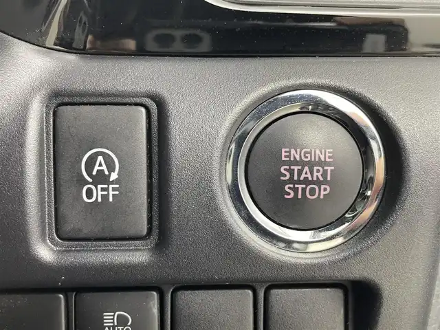 トヨタ ヴォクシー ZS 煌Ⅲ 埼玉県 2021(令3)年 5万km ホワイトパールクリスタルシャイン モデリスタ　純正９型ナビ　両側電動　ＥＴＣ　バックカメラ　フルセグＴＶ　ハーフレザーシート　純正１６インチアルミ　クルーズコントロール　ＬＥＤヘッドライト　衝突被害軽減　ＢＴ　ＵＳＢ端子