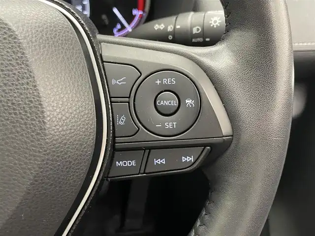 トヨタ ＲＡＶ４ G Zパッケージ 愛知県 2020(令2)年 2.6万km アティチュードブラックマイカ 純正９型ＤＡナビＴＶ　全方位カメラ　禁煙　デジタルインナーミラー　黒革　シートヒーター　ハンドルヒーター　パワーバックドア　ＢＳＭ　前後ドラレコ　衝突軽減　追従クルコン　ＬＥＤライト　格納メモリシート