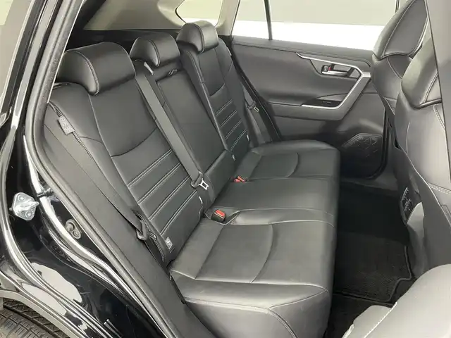 トヨタ ＲＡＶ４ G Zパッケージ 愛知県 2020(令2)年 2.6万km アティチュードブラックマイカ 純正９型ＤＡナビＴＶ　全方位カメラ　禁煙　デジタルインナーミラー　黒革　シートヒーター　ハンドルヒーター　パワーバックドア　ＢＳＭ　前後ドラレコ　衝突軽減　追従クルコン　ＬＥＤライト　格納メモリシート