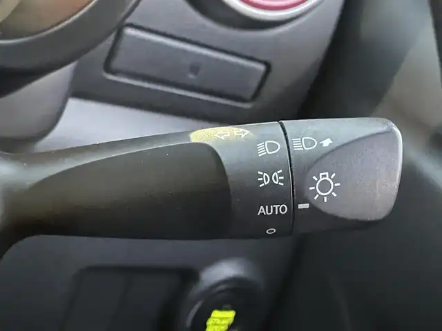 ダイハツ ブーン スタイル SAⅢ 島根県 2019(平31)年 2.1万km パールホワイトⅢ 登録時走行距離20640km/ワンオーナー/純正ナビ（Bluetooth・TV・CD・DVD・FM・AM）/前後コーナーセンサー/アイドリングストップ/衝突被害軽減システム/横滑り防止装置/スペアキー/オートハイビーム/プッシュスタート/バックカメラ/純正LEDヘッドライト/ETC/保証書/取扱説明書/禁煙車