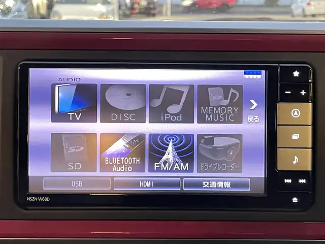 ダイハツ ブーン スタイル SAⅢ 島根県 2019(平31)年 2.1万km パールホワイトⅢ 登録時走行距離20640km/ワンオーナー/純正ナビ（Bluetooth・TV・CD・DVD・FM・AM）/前後コーナーセンサー/アイドリングストップ/衝突被害軽減システム/横滑り防止装置/スペアキー/オートハイビーム/プッシュスタート/バックカメラ/純正LEDヘッドライト/ETC/保証書/取扱説明書/禁煙車