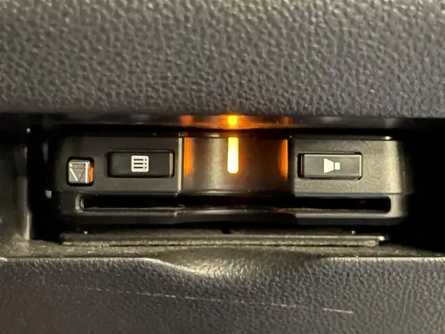 ダイハツ ブーン スタイル SAⅢ 島根県 2019(平31)年 2.1万km パールホワイトⅢ 登録時走行距離20640km/ワンオーナー/純正ナビ（Bluetooth・TV・CD・DVD・FM・AM）/前後コーナーセンサー/アイドリングストップ/衝突被害軽減システム/横滑り防止装置/スペアキー/オートハイビーム/プッシュスタート/バックカメラ/純正LEDヘッドライト/ETC/保証書/取扱説明書/禁煙車