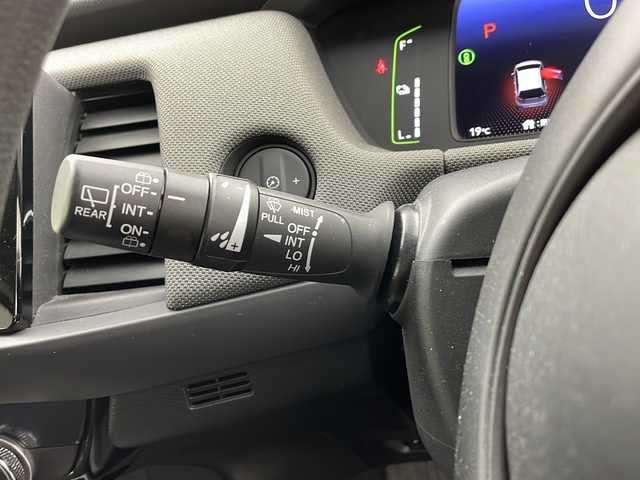 ホンダ フィット e:HEVクロスター 秋田県 2020(令2)年 4.9万km ミッドナイトブルービームM 4WD/純正SDナビ(CD DVD SD BT)/バックカメラ/ホンダセンシング/　・衝突軽減ブレーキ/　・誤発進抑制機能（前方・後方）/　・近距離衝突軽減ブレーキ（前方・後方）/　・路外逸脱抑制機能/　・歩行者事故低減ステアリング/　・車線維持支援システム/　・渋滞追従機能付きアダプティブクルーズコントロール/　・先行車発進お知らせ機能/　・標識認識機能/　・オートハイビーム/ETC/純正前後ドラレコ/コーナーセンサー/プッシュスタート/スマートキー/スペアキー/純正フロアマット/純正アルミホイール/LEDヘッドライト/ステアリングスイッチ/USBジャック