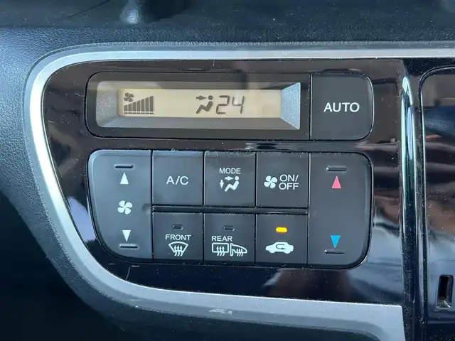 ホンダ Ｎ ＢＯＸ カスタム G Lパッケージ 宮城県 2013(平25)年 7.9万km プレミアムディープロッソパール 純正ナビ（VXM-128VS）/・CD/DVD/・Bluetooth/・ワンセグTV/バックカメラ/左側パワースライドドア/ステアリングスイッチ/HIDヘッドランプ/フォグランプ/オートライト/親水/ヒーテッドドアミラー＋フロントドア撥水ガラス/アイドリングストップシステム/電動格納ミラー/純正14インチAW/純正フロアマット/ドアバイザー/Wエアバッグ