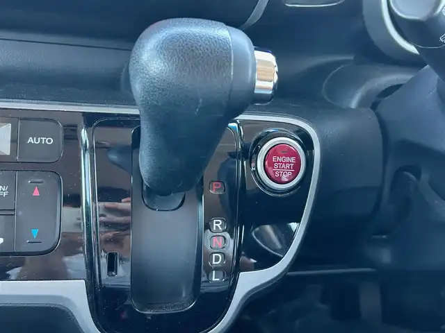 ホンダ Ｎ ＢＯＸ カスタム G Lパッケージ 宮城県 2013(平25)年 7.9万km プレミアムディープロッソパール 純正ナビ（VXM-128VS）/・CD/DVD/・Bluetooth/・ワンセグTV/バックカメラ/左側パワースライドドア/ステアリングスイッチ/HIDヘッドランプ/フォグランプ/オートライト/親水/ヒーテッドドアミラー＋フロントドア撥水ガラス/アイドリングストップシステム/電動格納ミラー/純正14インチAW/純正フロアマット/ドアバイザー/Wエアバッグ