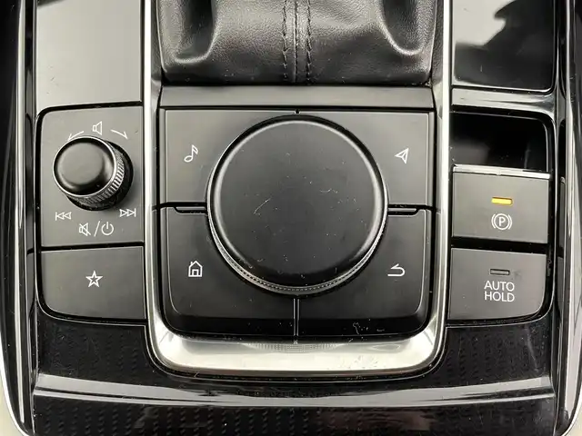 マツダ ＣＸ－３０ XD 100周年特別記念車 愛知県 2020(令2)年 1.7万km スノーフレイクホワイトパールマイカ BOSEサウンド/純正ナビ（フルセグ、CD、DVD、Bluetooth）/シートヒーター（D+N)/ハンドルヒーター/パワーバックドア/パワーシート（D席）/ETC/全方位カメラ/BSM/パワーバックドア/本革レザーシート/LEDヘッドライト/衝突軽減ブレーキ/レーンキープアシスト/オートハイビーム/オートライト/ドラレコ/純正18インチAW/純正フロアマット/コーナーセンサー/USB/フォグライト