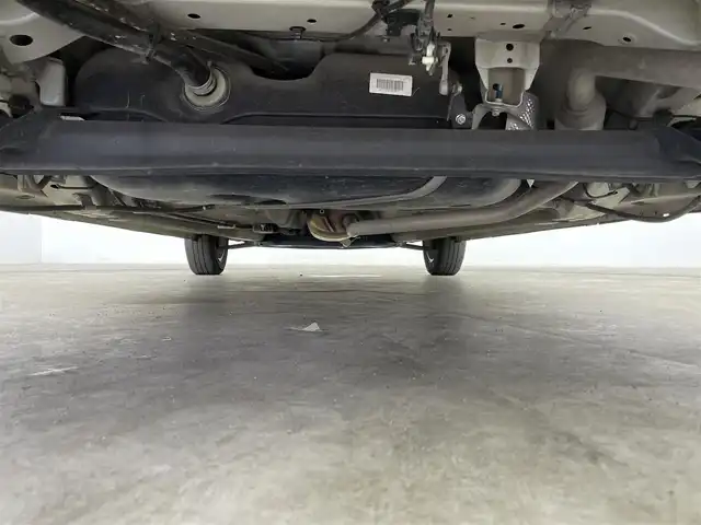 スズキ ラパン モード 千葉県 2022(令4)年 4.3万km ピュアホワイトP 禁煙車/横滑り防止装置/衝突安全ボディ/衝突被害軽減システム/デュアルセンサーブレーキサポート/純正8インチナビ/アラウンドビューモニター/LEDオートライト/シートヒーター/純正14インチアルミホイール/オートエアコン/アイドリングストップ/USBポート/プッシュスタート/スマートキー/ナビSD後送りで詳細確認できず