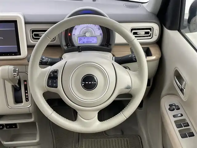 スズキ ラパン モード 千葉県 2022(令4)年 4.3万km ピュアホワイトP 禁煙車/横滑り防止装置/衝突安全ボディ/衝突被害軽減システム/デュアルセンサーブレーキサポート/純正8インチナビ/アラウンドビューモニター/LEDオートライト/シートヒーター/純正14インチアルミホイール/オートエアコン/アイドリングストップ/USBポート/プッシュスタート/スマートキー/ナビSD後送りで詳細確認できず