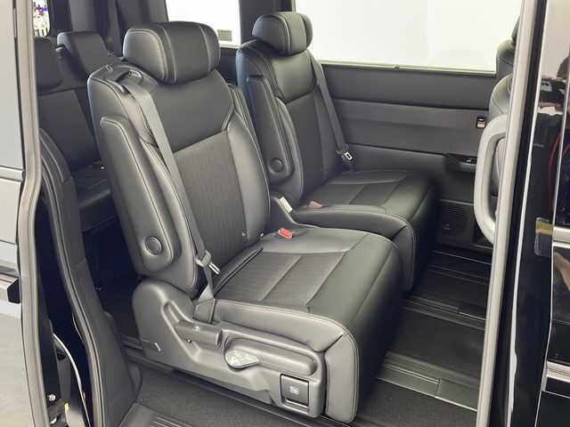 ホンダ ステップワゴン スパーダ eHEV 愛知県 2025(令7)年 0.1千km クリスタルブラックパール ・登録済未使用車/・純正11.4インチナビ/・Bluetooth/フルセグTV/CD/DVD/AppleCarPlay/・ハーフレザーシート/・D/Nシートヒーター/・パワーバックドア/・両側パワースライドドア/・2列目オットマン/・パドルシフト/・オートブレーキホールド/・オートLEDヘッドライト/・フォグライト/・スマートキー×２/・純正16インチアルミホイール/・サイド/カーテンエアバッグ/【ホンダセンシング】/・衝突軽減ブレーキ/・オートハイビーム/・誤発進抑制機能/・後方誤発進抑制機能/・路外逸脱警報機能/・アダプティブクルーズコントロール/・車線維持支援システム/・歩行者事故低減ステアリング^/・先行車発進お知らせ機能/・標識認識機能