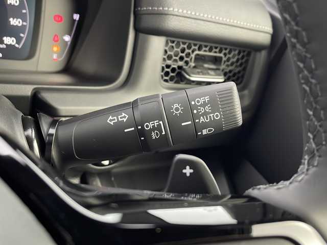 ホンダ ステップワゴン スパーダ eHEV 愛知県 2025(令7)年 0.1千km クリスタルブラックパール ・登録済未使用車/・純正11.4インチナビ/・Bluetooth/フルセグTV/CD/DVD/AppleCarPlay/・ハーフレザーシート/・D/Nシートヒーター/・パワーバックドア/・両側パワースライドドア/・2列目オットマン/・パドルシフト/・オートブレーキホールド/・オートLEDヘッドライト/・フォグライト/・スマートキー×２/・純正16インチアルミホイール/・サイド/カーテンエアバッグ/【ホンダセンシング】/・衝突軽減ブレーキ/・オートハイビーム/・誤発進抑制機能/・後方誤発進抑制機能/・路外逸脱警報機能/・アダプティブクルーズコントロール/・車線維持支援システム/・歩行者事故低減ステアリング^/・先行車発進お知らせ機能/・標識認識機能