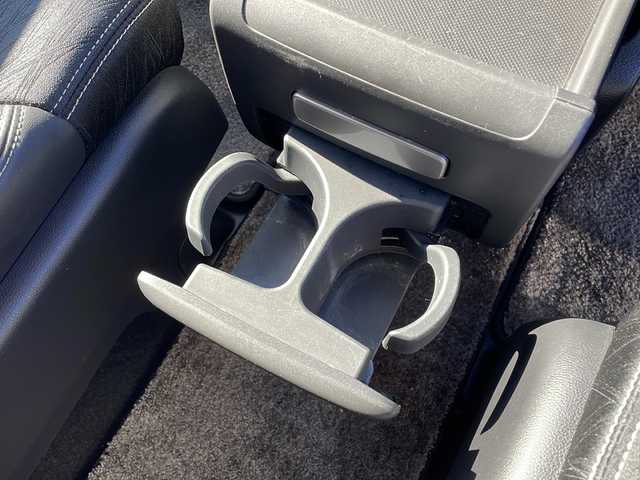 ホンダ オデッセイ アブソルート 岩手県 2014(平26)年 7.9万km クリスタルブラックパール 純正8インチナビ・地デジTV・バックカメラ/社外フリップダウンモニター/両側パワースライドドア/ビルトインETC/スマートキー/プッシュスタート/クルーズコントロール/ハーフレザーシート/純正ホイル・スタッドレスタイヤ積み込み/LEDヘッドライト/純正フロアマット