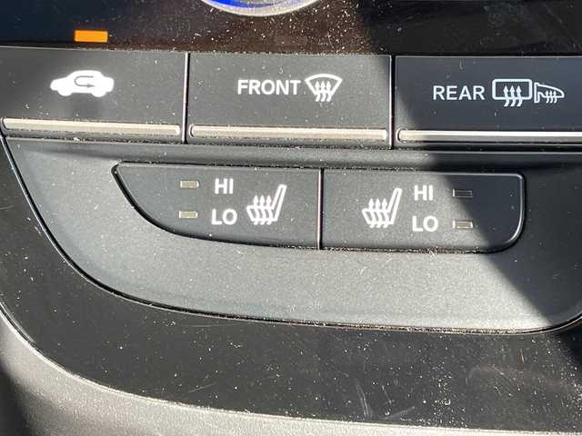 ホンダ フリード＋ ハイブリット クロスター ホンダセンシング 愛知県 2021(令3)年 3.4万km プレミアムクリスタルオレンジM 純正9型ナビ/フリップダウンモニター/両側パワースライドドア/レーダークルーズコントロール/シートヒーター/バックカメラ/コーナーセンサー/LEDヘッドライト/オートライト/ドライブレコーダー/ETC/衝突軽減システム/フルセグ/CD DVD/Bluetooth/ステアリングスイッチ/スマートキー/プッシュスタート