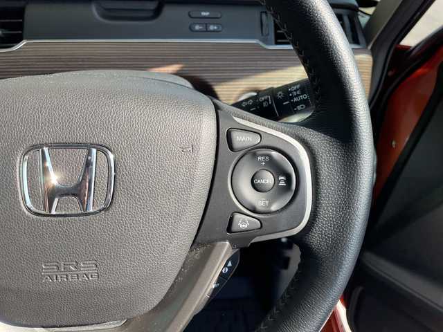 ホンダ フリード＋ ハイブリット クロスター ホンダセンシング 愛知県 2021(令3)年 3.4万km プレミアムクリスタルオレンジM 純正9型ナビ/フリップダウンモニター/両側パワースライドドア/レーダークルーズコントロール/シートヒーター/バックカメラ/コーナーセンサー/LEDヘッドライト/オートライト/ドライブレコーダー/ETC/衝突軽減システム/フルセグ/CD DVD/Bluetooth/ステアリングスイッチ/スマートキー/プッシュスタート