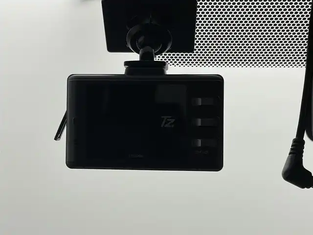 トヨタ ノア Si ダブルバイビーⅡ 岡山県 2020(令2)年 3.7万km ホワイトパールクリスタルシャイン 純正１０インチナビ(NSZN-Z68T)/(CD/DVD/フルセグ/BT/USB)/バックカメラ/両側電動スライドドア/ドライブレコーダー/ビルトインＥＴＣ/クルーズコントロール/衝突軽減ブレーキ/コーナーセンサー（前/後）/レーンキープアシスト/ＬＥＤヘッドライト/オートハイビーム/フォグランプ/ハーフレザーシート/スマートキー×2/取扱説明書/ナビ取扱説明書