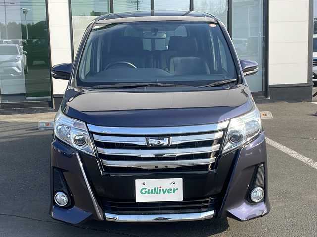 トヨタ ノア Si 道東・釧路十勝 2015(平27)年 7.6万km ダークバイオレットマイカメタリック ・4WD/・ワンオーナー/・寒冷地仕様/・ALPINESDメモリナビ/（BT・CD・DVD・USB・フルセグ・ラジオ）/・社外テレビキャンセラー/・アルパイン10.1インチフリップダウンモニター/・バックカメラ/・片側パワースライドドア/・スマートキー/・プッシュスタート/・MTモード付AT/・ETC/・LEDヘッドライト/・フォグライト/・オートライト/・アイドリングストップ/・純正フロアマット/・ドアバイザー/・純正16インチアルミホイール