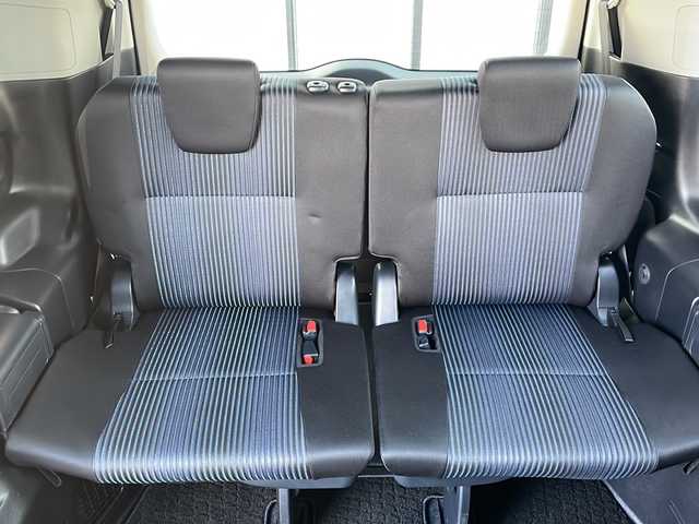 トヨタ ノア Si 道東・釧路十勝 2015(平27)年 7.6万km ダークバイオレットマイカメタリック ・4WD/・ワンオーナー/・寒冷地仕様/・ALPINESDメモリナビ/（BT・CD・DVD・USB・フルセグ・ラジオ）/・社外テレビキャンセラー/・アルパイン10.1インチフリップダウンモニター/・バックカメラ/・片側パワースライドドア/・スマートキー/・プッシュスタート/・MTモード付AT/・ETC/・LEDヘッドライト/・フォグライト/・オートライト/・アイドリングストップ/・純正フロアマット/・ドアバイザー/・純正16インチアルミホイール