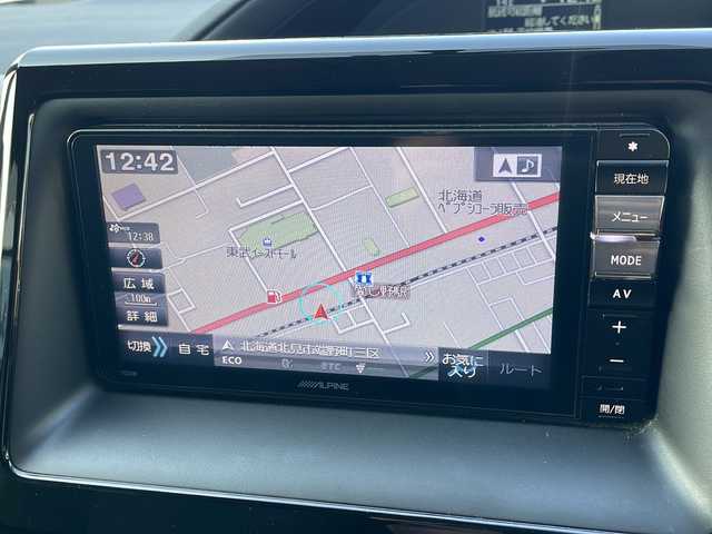 トヨタ ノア Si 道東・釧路十勝 2015(平27)年 7.6万km ダークバイオレットマイカメタリック ・4WD/・ワンオーナー/・寒冷地仕様/・ALPINESDメモリナビ/（BT・CD・DVD・USB・フルセグ・ラジオ）/・社外テレビキャンセラー/・アルパイン10.1インチフリップダウンモニター/・バックカメラ/・片側パワースライドドア/・スマートキー/・プッシュスタート/・MTモード付AT/・ETC/・LEDヘッドライト/・フォグライト/・オートライト/・アイドリングストップ/・純正フロアマット/・ドアバイザー/・純正16インチアルミホイール