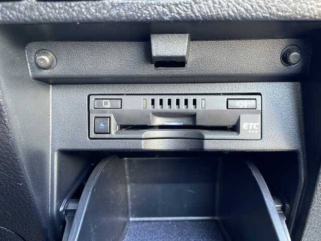 トヨタ アルファード S Cパッケージ 青森県 2021(令3)年 7万km ホワイトパールクリスタルシャイン ・4WD/・本革シート/・純正メーカーOPナビ/・フルセグ/Bluetooth/・バックカメラ/・フリップダウンモニター/・両側パワースライドドア/・衝突軽減ブレーキ/・レーンキープアシスト/・レーダークルーズコントロール/・横滑り抑制装置/・シートヒーター/・ステアリングヒーター/・オートマチックハイビーム/・オートライト/・プッシュスタート/・スマートキー/・USB端子/・LEDヘッドライト/・LEDフォグランプ/・純正フロアマット/・ETC/・純正18AW/・保証書・取説あり