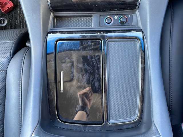 トヨタ アルファード S Cパッケージ 青森県 2021(令3)年 7万km ホワイトパールクリスタルシャイン ・4WD/・本革シート/・純正メーカーOPナビ/・フルセグ/Bluetooth/・バックカメラ/・フリップダウンモニター/・両側パワースライドドア/・衝突軽減ブレーキ/・レーンキープアシスト/・レーダークルーズコントロール/・横滑り抑制装置/・シートヒーター/・ステアリングヒーター/・オートマチックハイビーム/・オートライト/・プッシュスタート/・スマートキー/・USB端子/・LEDヘッドライト/・LEDフォグランプ/・純正フロアマット/・ETC/・純正18AW/・保証書・取説あり