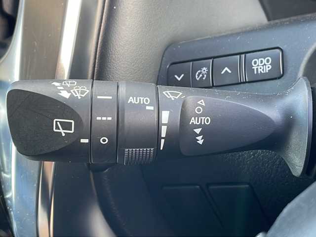 トヨタ アルファード S Cパッケージ 青森県 2021(令3)年 7万km ホワイトパールクリスタルシャイン ・4WD/・本革シート/・純正メーカーOPナビ/・フルセグ/Bluetooth/・バックカメラ/・フリップダウンモニター/・両側パワースライドドア/・衝突軽減ブレーキ/・レーンキープアシスト/・レーダークルーズコントロール/・横滑り抑制装置/・シートヒーター/・ステアリングヒーター/・オートマチックハイビーム/・オートライト/・プッシュスタート/・スマートキー/・USB端子/・LEDヘッドライト/・LEDフォグランプ/・純正フロアマット/・ETC/・純正18AW/・保証書・取説あり