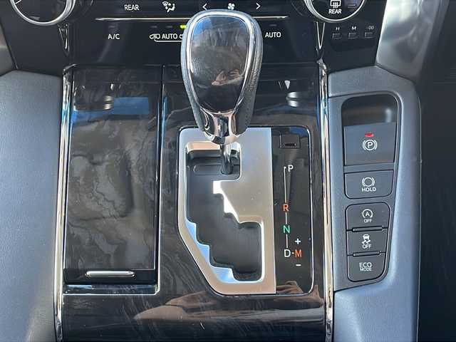 トヨタ アルファード S Cパッケージ 青森県 2021(令3)年 7万km ホワイトパールクリスタルシャイン ・4WD/・本革シート/・純正メーカーOPナビ/・フルセグ/Bluetooth/・バックカメラ/・フリップダウンモニター/・両側パワースライドドア/・衝突軽減ブレーキ/・レーンキープアシスト/・レーダークルーズコントロール/・横滑り抑制装置/・シートヒーター/・ステアリングヒーター/・オートマチックハイビーム/・オートライト/・プッシュスタート/・スマートキー/・USB端子/・LEDヘッドライト/・LEDフォグランプ/・純正フロアマット/・ETC/・純正18AW/・保証書・取説あり