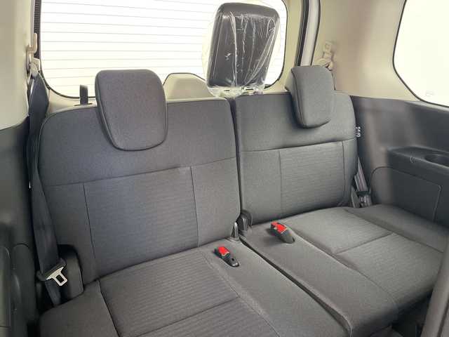 日産 セレナ e－パワー ハイウェイスター V 愛知県 2025(令7)年 0.1千km プリズムホワイト 登録済未使用車　6ｋｍ/12.3インチアドバンスドドライブアシストディスプレイ/・NISSANコネクトナビゲーションシステム/・ビルトインETC2.0/・内蔵式前後ドライブレコーダー/後席専用モニターHDMI NissanConnectナビ付車用/６スピーカー/アラウンドビューモニター/インテリジェントルームミラー/ワイヤレス充電器/ナビリンク機能付きプロパイロット/エマージェンシーブレーキ/ブラインドスポットモニター/車線逸脱警報/横滑り防止/アダプティブLEDヘッドライト/ドライブモードセレクター/Eペダルステップ/電動パーキングブレーキ