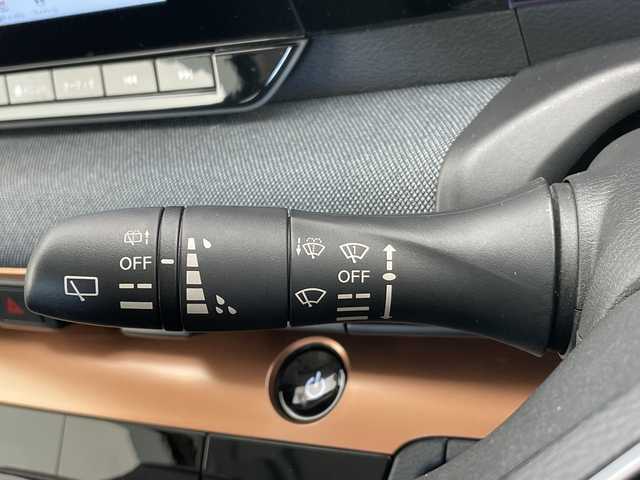 日産 サクラ G 愛知県 2022(令4)年 2.7万km 茶／シルバー プロパイロット/純正8型ディスプレイオーディオナビ/全方位カメラ/レーダークルーズコントロール/シートヒーター/コーナーセンサー/アルミホイール/ETC2.0/レーンキープアシスト/ドライブレコーダー/充電ケーブルあり/衝突軽減システム/フルセグ/Bluetooth/ステアリングスイッチ/スマートキー/プッシュスタート