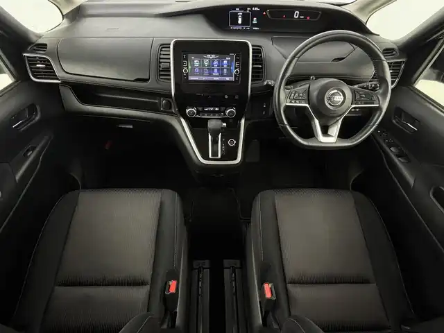 日産 セレナ ハイウェイスター 大阪府 2016(平28)年 3.5万km ダイヤモンドブラック エマージェンシーブレーキ/純正ナビ（Bluetooth/CD/DVD）/フルセグTV/アラウンドビューモニター/両側パワースライドドア/レーダークルーズコントロール/LEDヘッドライト/純正16インチアルミホイール/車線逸脱防止機能/標識認識機能/コーナーセンサー/スマートキー/ETC