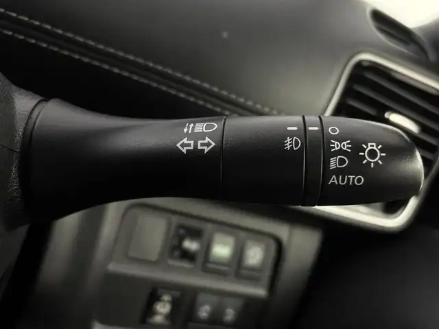 日産 セレナ ハイウェイスター 大阪府 2016(平28)年 3.5万km ダイヤモンドブラック エマージェンシーブレーキ/純正ナビ（Bluetooth/CD/DVD）/フルセグTV/アラウンドビューモニター/両側パワースライドドア/レーダークルーズコントロール/LEDヘッドライト/純正16インチアルミホイール/車線逸脱防止機能/標識認識機能/コーナーセンサー/スマートキー/ETC