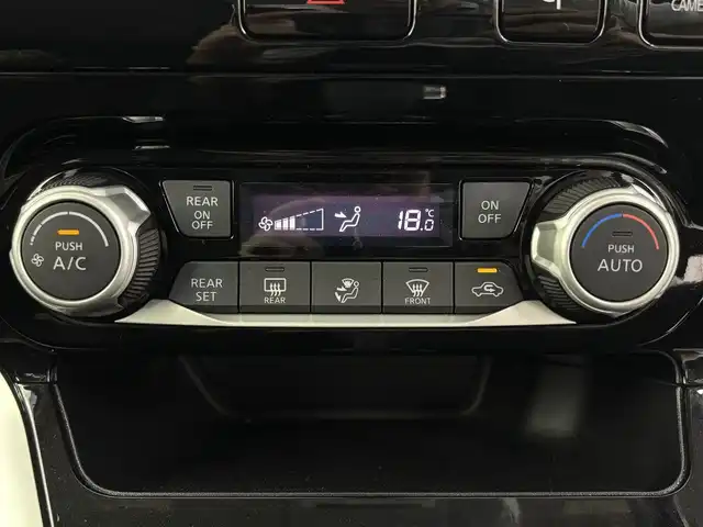 日産 セレナ ハイウェイスター 大阪府 2016(平28)年 3.5万km ダイヤモンドブラック エマージェンシーブレーキ/純正ナビ（Bluetooth/CD/DVD）/フルセグTV/アラウンドビューモニター/両側パワースライドドア/レーダークルーズコントロール/LEDヘッドライト/純正16インチアルミホイール/車線逸脱防止機能/標識認識機能/コーナーセンサー/スマートキー/ETC
