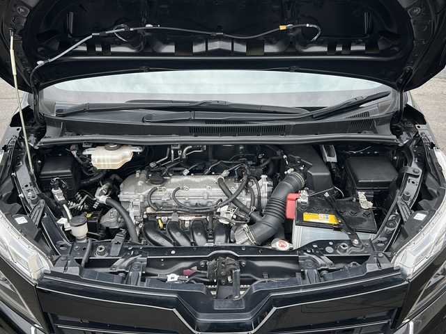 トヨタ ヴォクシー ZS 煌Ⅱ 道北・旭川 2019(平31)年 6.3万km ブラック 4WD/7人乗車/社外メモリナビCN-RE05WD/・フルセグTV/DVD/CD/Bluetooth/両側パワースライドドア/バックカメラ/社外フリップダウンモニター/ETC/トヨタセーフティセンス/・プリクラッシュセーフティシステム/・レーンディパーチャーアラート/・オートマチックハイビーム/・先行車発進告知機能/革巻ステアリング/横滑り防止/スマートキー/ドライブレコーダー/ウィンカーミラー/保証書/取説