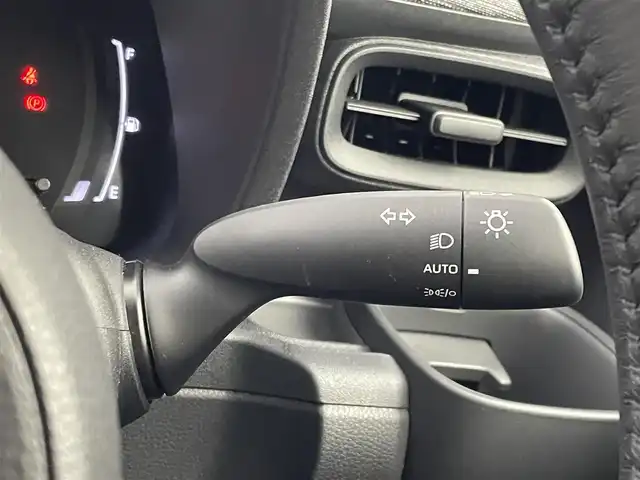 トヨタ シエンタ ハイブリッド Z 埼玉県 2023(令5)年 1.1万km ホワイトパールクリスタルシャイン 純正10.5インチディスプレイオーディオ　パノラミックビューモニター　ETC　セーフティセンス　レーダークルーズコントロール　LEDヘッドライト　リアサーキュレーター　BSM　両側パワースライドドア