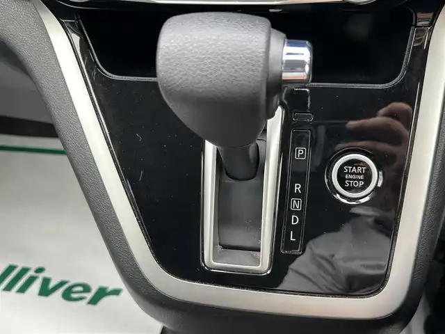 日産 セレナ ハイウェイスター 静岡県 2017(平29)年 6.7万km ブリリアントホワイトパール 純正９型ナビ/（AM/FM/CD/DVD/BT）/フルセグTV/アラウンドビューモニター/バックカメラ /クルーズコントロール/純正フリップダウンモニター/ETC2.0/両側パワースラウドドア/社外ドライブレコーダー/エマージェンシーブレーキ/レーンキープアシスト/横滑り防止装置/スマートキー/プッシュスタート/LEDヘッドライト/純正１６インチアルミホイール/取り扱い説明書/保証書