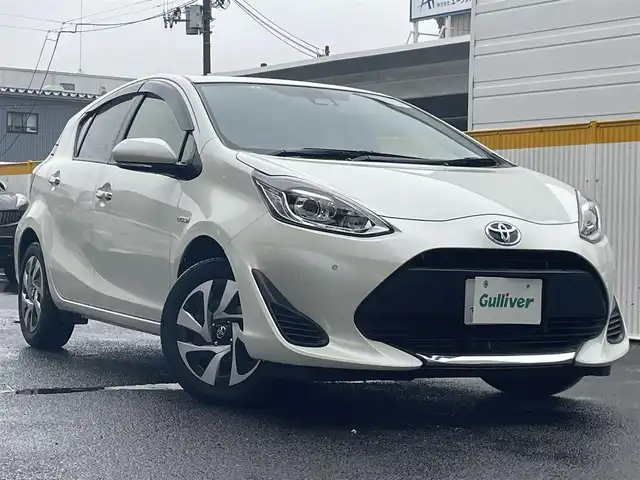 トヨタ アクア S スタイルブラック 千葉県 2019(令1)年 4.2万km ホワイトパールクリスタルシャイン 純正メモリーナビ/フルセグTV/（CD/Bluetooth）/バックカメラ/純正１５インチAW/セーフティセンス/・プリクラッシュセーフティシステム/・レーンディパーチャーアラート/・オートマチックハイビーム/LEDヘッドライト/スマートキー/ドライブレコーダー/ETC/インテリジェントクリアランスソナー/横すべり防止装置/オートライト/純正マット/保証書/取扱説明書
