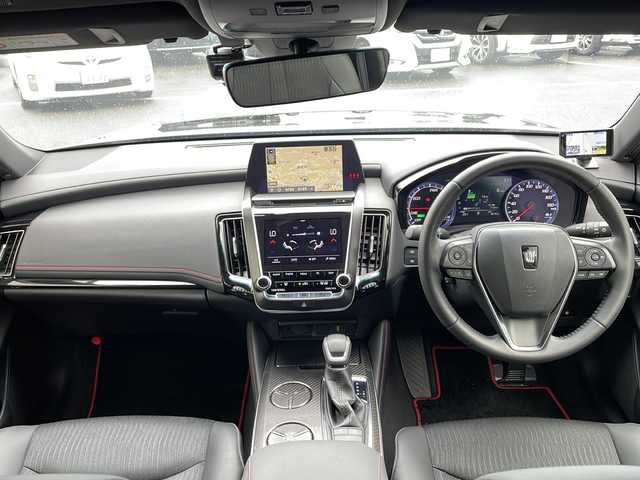 トヨタ クラウン ハイブリッド RS リミテッド 大阪府 2021(令3)年 0.5万km ブラック ＴＲＤエアロ　ＰＣＳ　ＢＳＭ　ＲＳＡ　ＲＣＴＡ　レーンキープ　前席シートヒーター  ステアリングヒーター　ハーフレザーシート 　前席パワーシート  純正ナビ　バックカメラ　　ＣＤ　ＤＶＤ　ＢＴ　ＵＳＢ　フルセグＴＶ　ビルトインＥＴＣ　ＡＣ１００Ｖ　コムテック前後ドラレコ（HDR360GW)　　クルコン 革巻きステアリング　オートハイビーム　LEDオートライト　フォグランプ　クリアランスソナー  パーキングサポート　電動パーキング　レーダー