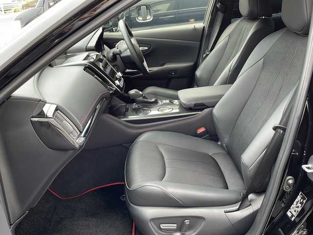 トヨタ クラウン ハイブリッド RS リミテッド 大阪府 2021(令3)年 0.5万km ブラック ＴＲＤエアロ　ＰＣＳ　ＢＳＭ　ＲＳＡ　ＲＣＴＡ　レーンキープ　前席シートヒーター  ステアリングヒーター　ハーフレザーシート 　前席パワーシート  純正ナビ　バックカメラ　　ＣＤ　ＤＶＤ　ＢＴ　ＵＳＢ　フルセグＴＶ　ビルトインＥＴＣ　ＡＣ１００Ｖ　コムテック前後ドラレコ（HDR360GW)　　クルコン 革巻きステアリング　オートハイビーム　LEDオートライト　フォグランプ　クリアランスソナー  パーキングサポート　電動パーキング　レーダー