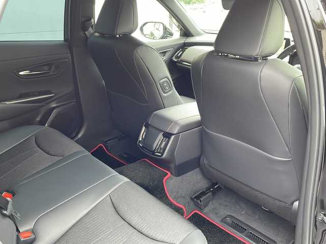 トヨタ クラウン ハイブリッド RS リミテッド 大阪府 2021(令3)年 0.5万km ブラック ＴＲＤエアロ　ＰＣＳ　ＢＳＭ　ＲＳＡ　ＲＣＴＡ　レーンキープ　前席シートヒーター  ステアリングヒーター　ハーフレザーシート 　前席パワーシート  純正ナビ　バックカメラ　　ＣＤ　ＤＶＤ　ＢＴ　ＵＳＢ　フルセグＴＶ　ビルトインＥＴＣ　ＡＣ１００Ｖ　コムテック前後ドラレコ（HDR360GW)　　クルコン 革巻きステアリング　オートハイビーム　LEDオートライト　フォグランプ　クリアランスソナー  パーキングサポート　電動パーキング　レーダー