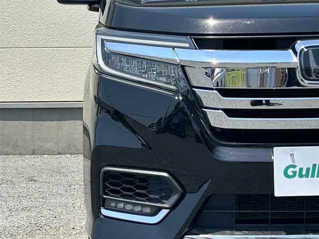 ホンダ ステップワゴン スパーダ ハイブリッド G ホンダセンシング 茨城県 2018(平30)年 7.8万km プレミアムスパークルブラックパール 純正９インチナビ/・フルセグTV/・Bluetooth接続/・DVD再生機能/バックカメラ/後部座席モニター/クルーズコントロール/ホンダセンシング/ビルトインETC/前方ドライブレコーダー/３列シート/両側パワースライドドア/LEDオートライト/純正１６インチアルミホイール/純正フロアマット/USB入力端子