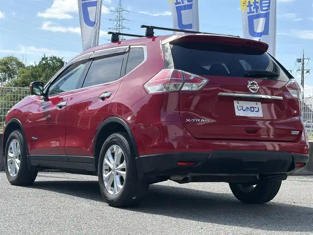 日産 エクストレイル ハイブリッド 20X エマージェンシーブレーキ 兵庫県 2015(平27)年 8.4万km バーニングレッド (株)IDOMが運営する【じしゃロン神戸名谷店】の自社ローン専用車両になりますこちらは現金またはオートローンご利用時の価格です。自社ローンご希望の方は別途その旨お申付け下さい/純正SDナビ/(フルセグTV/CD/DVD/AUX/USB/Bluetooth)/バックカメラ/全方位カメラ/クルーズコントロール/シートヒーター(D＋N席)/横滑り防止装置/ABS/前後コーナーセンサー/オートライト/ETC/前後ドライブレコーダー(ZDR-016)/スマートキー/スペアキー1本/ルーフキャリアー